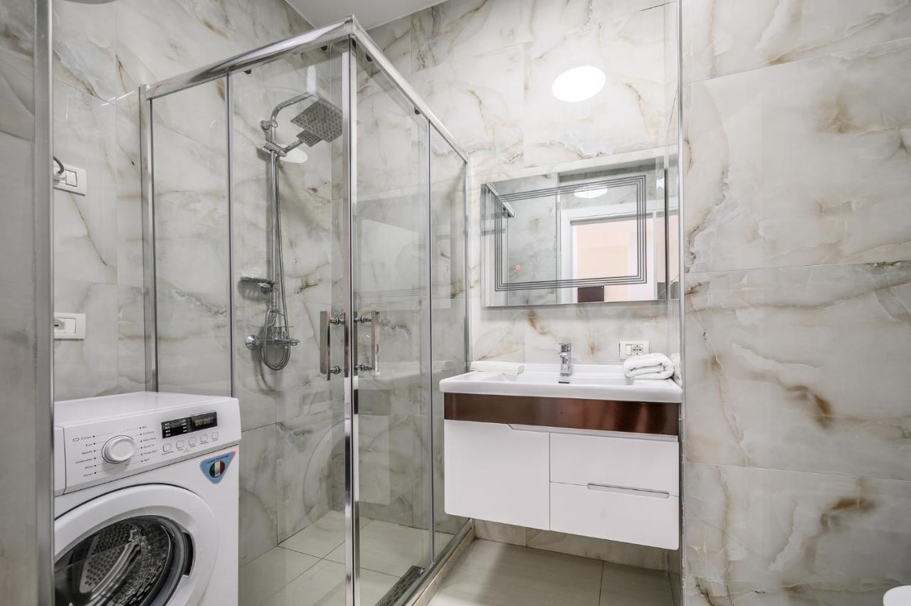 Miku Apartment-Modernly Designed Downtown Тирана Экстерьер фото