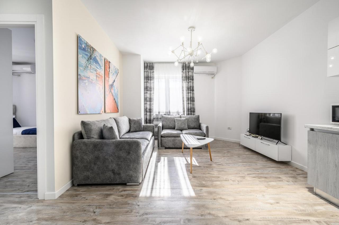 Miku Apartment-Modernly Designed Downtown Тирана Экстерьер фото