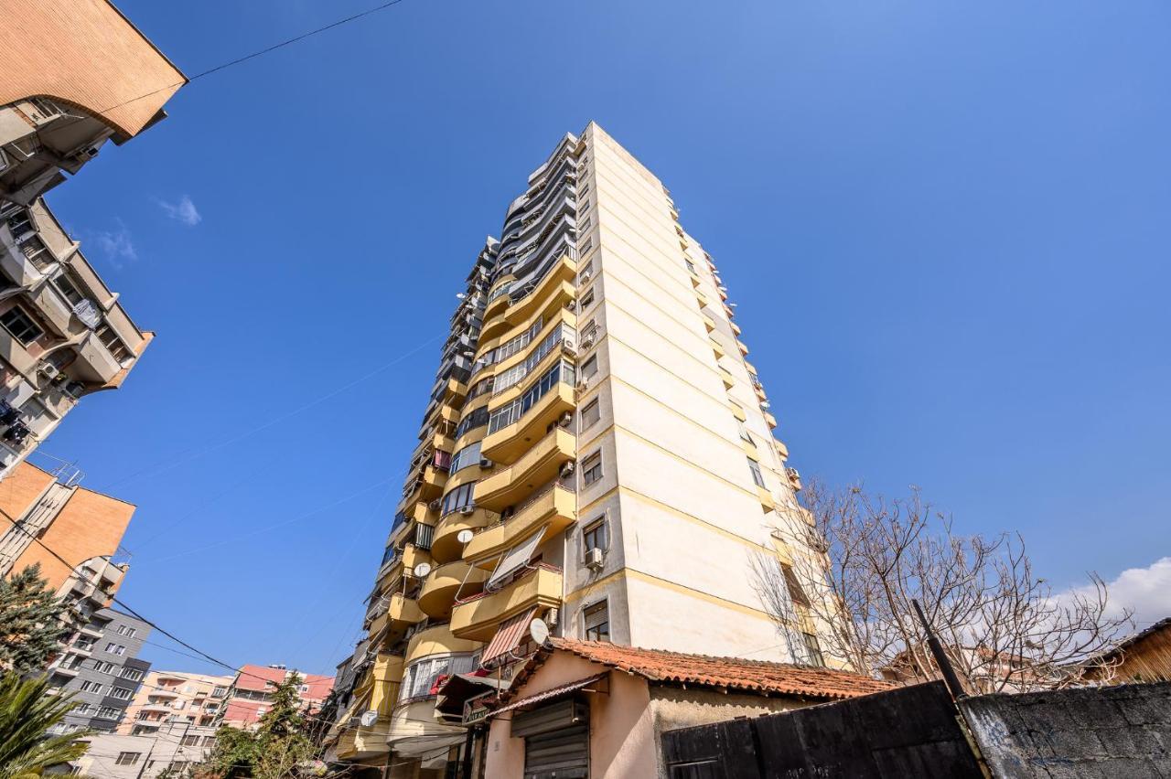 Miku Apartment-Modernly Designed Downtown Тирана Экстерьер фото